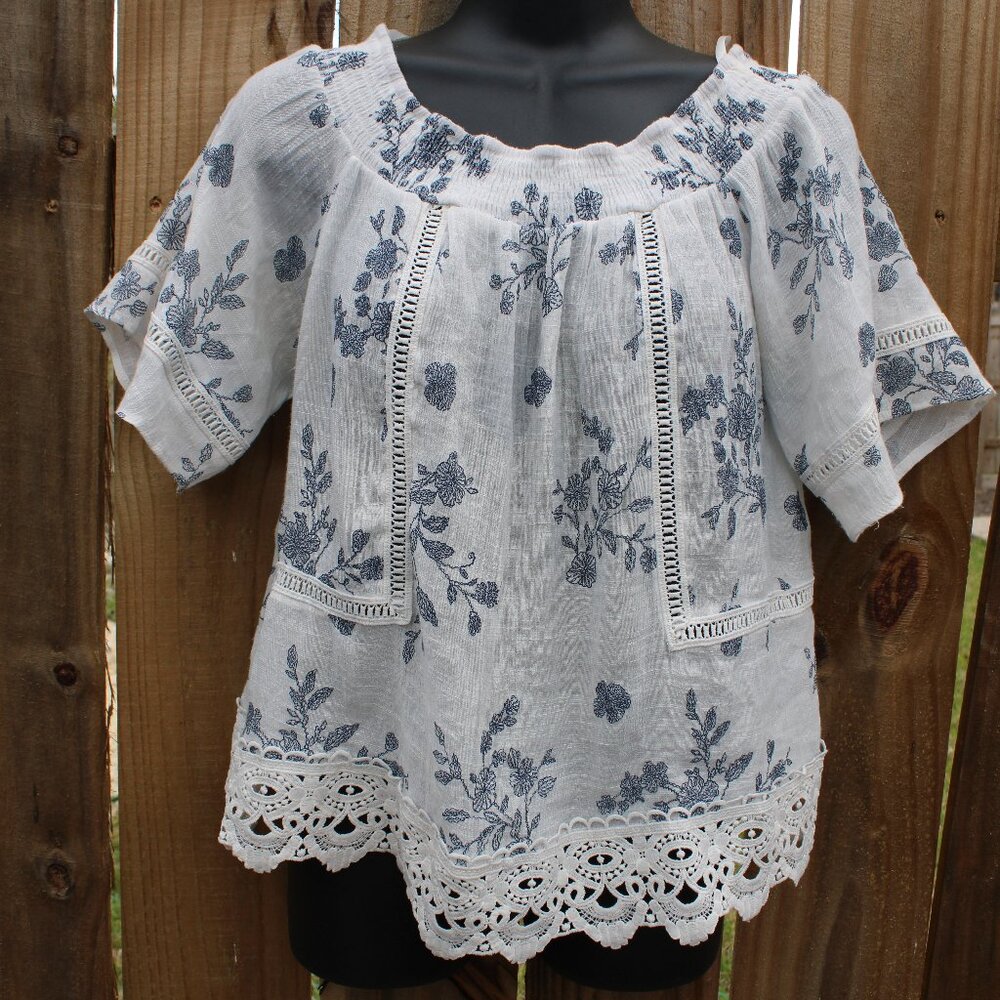 Loft Ann Taylor White Floral Boho Peasant Blouse Lace Hem Size L